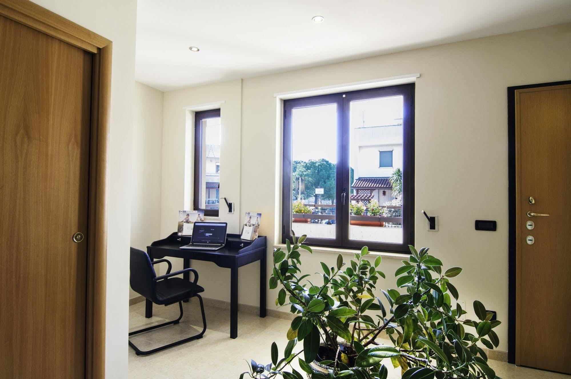 Ciao Hotel & Residence - Apartments Conversano Exterior foto